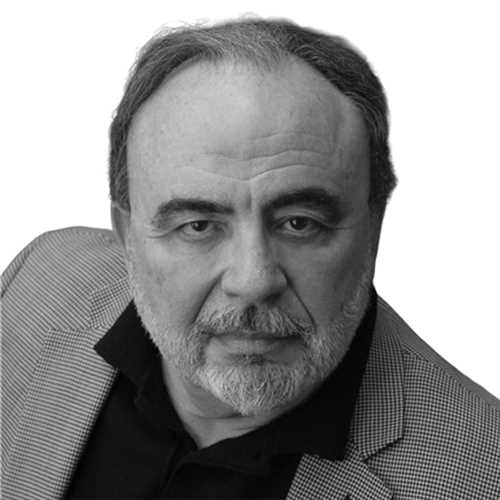 روبرتو گونسالس اچواریا